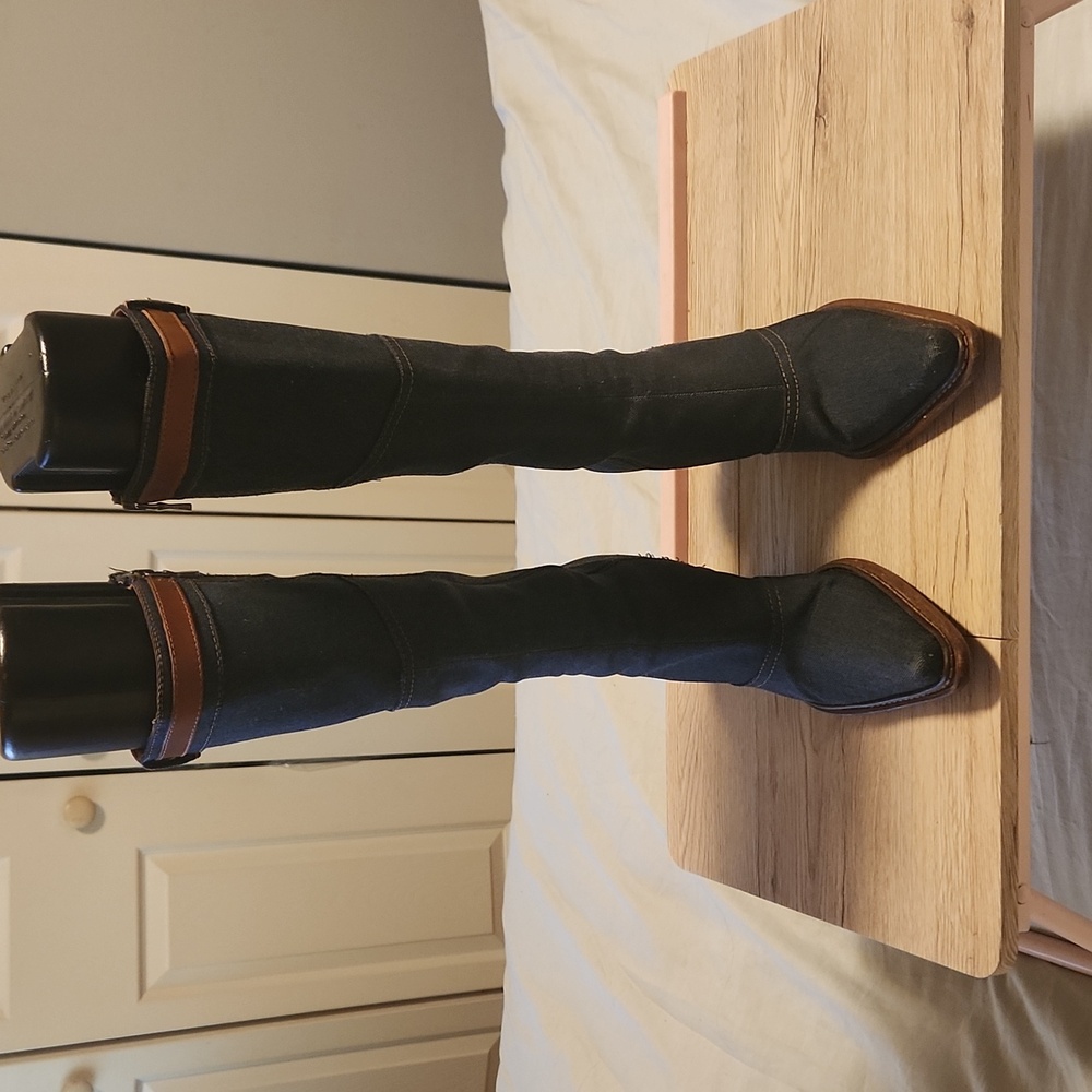 Donald J. Pliner Black and Tan Heeled Boots